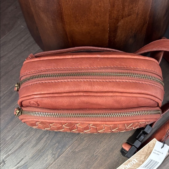 BORN Millport Woven Genuine Leather Crossbody/Belt Bag,2 zip top,inside zip - Picture 3 of 14